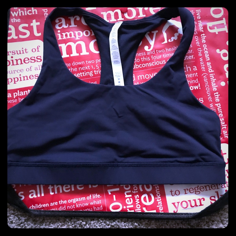 EUC lululemon Bra S8